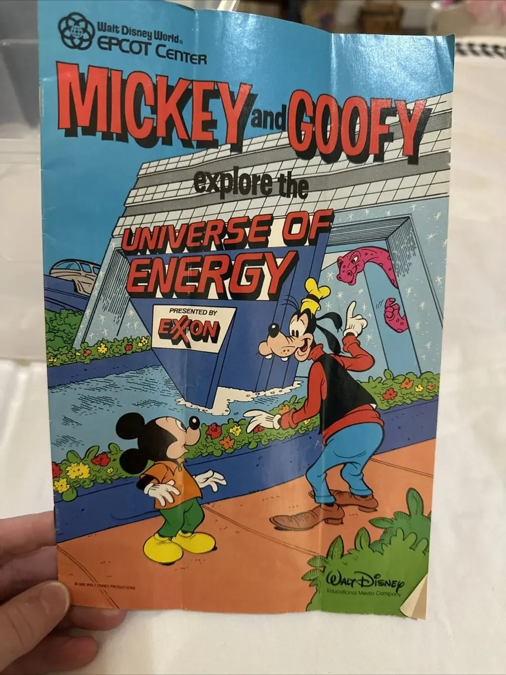 1985 Disney World Epcot Mickey Goofy Explore the Universe of Energy Exxon Comic
